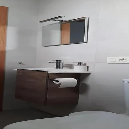 Apartment In Conil Near Stunning Beaches, Cleaning Included