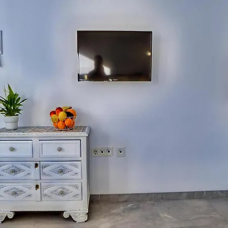 Apartment In Conil Near Stunning Beaches, Cleaning Included *