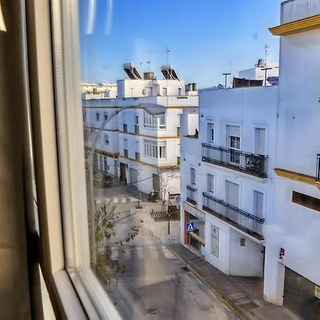 Apartment In Conil Near Stunning Beaches, Cleaning Included *